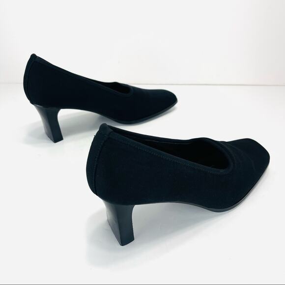 Axcess Mover Black Pumps Size 8 Fabric Upper Leather lining Closed Squared Toe - Picture 16 of 16